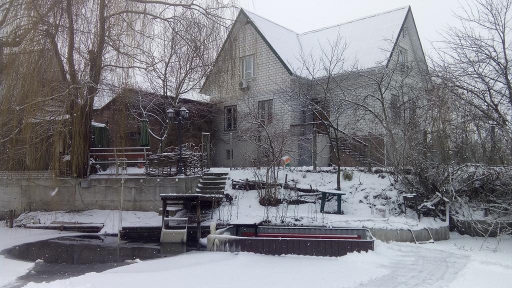 Guest House Dacha キエフ エクステリア 写真